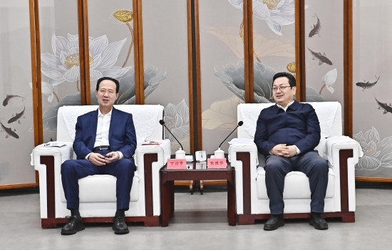 中國(guó)電建黨委書記、董事長(zhǎng)丁焰章王斌拜會(huì)雄安新區(qū)黨工委書記、管委會(huì)主任張國(guó)華