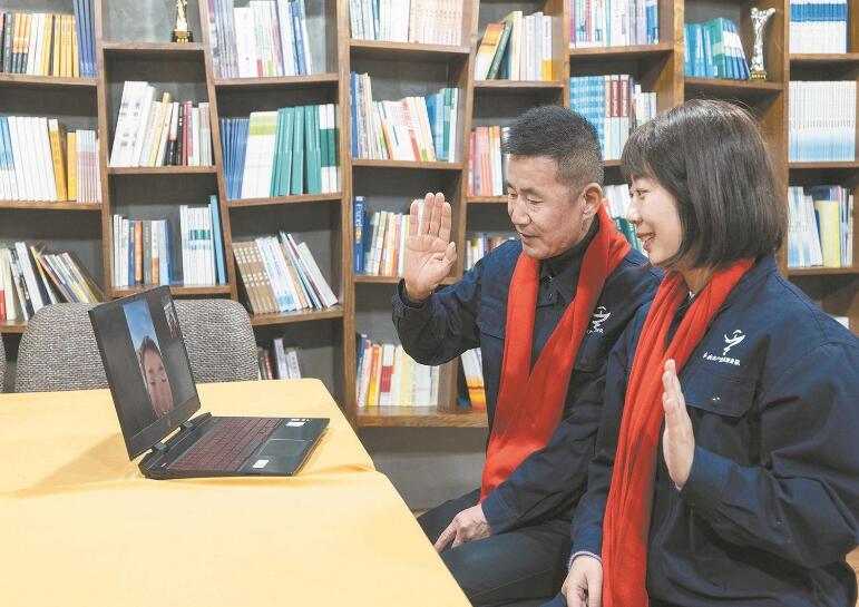 紅船精神代代傳 優(yōu)化服務促發(fā)展——記“國網(wǎng)楷?！眹译娋W(wǎng)浙江電力(嘉興)紅船共產(chǎn)黨員服務隊