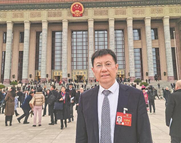 【兩會(huì)好聲音】全國政協(xié)委員 冷?。杭訌?qiáng)統(tǒng)籌規(guī)劃 促進(jìn)分布式光伏可持續(xù)友好發(fā)展