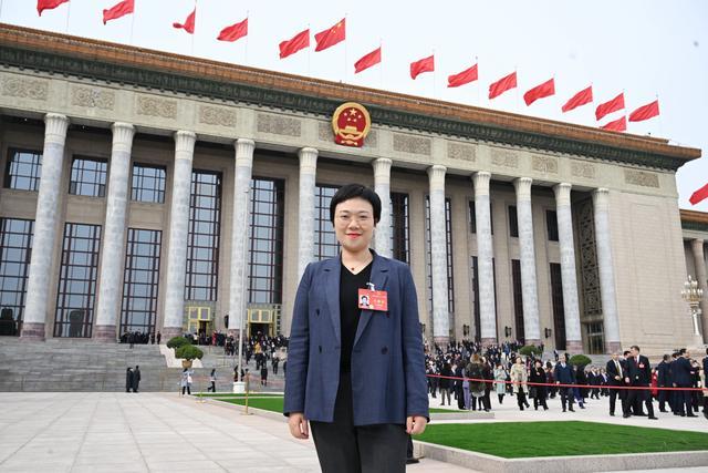 全國(guó)人大代表、上汽集團(tuán)零束科技黨委副書記劉懿艷：建議加大中國(guó)智能電動(dòng)汽車技術(shù)出海專利保護(hù)力度