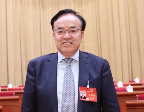 全國(guó)政協(xié)常委張來斌：系統(tǒng)思維引領(lǐng)能源轉(zhuǎn)型與安全，確?！半p碳”目標(biāo)順利實(shí)現(xiàn)