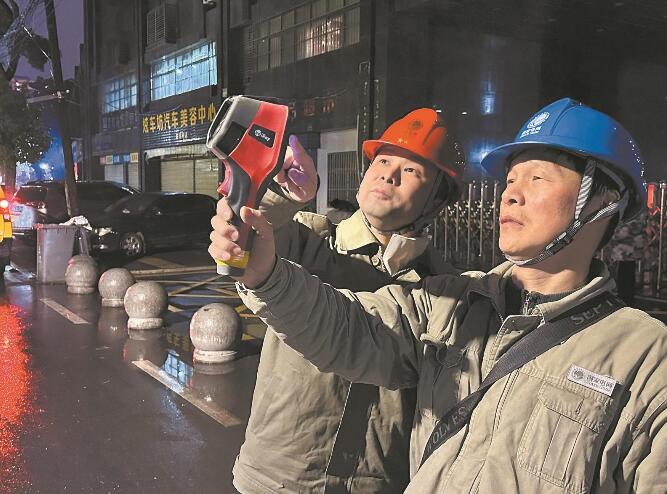 李哲: 用心服務(wù)客戶 精細(xì)管理站所