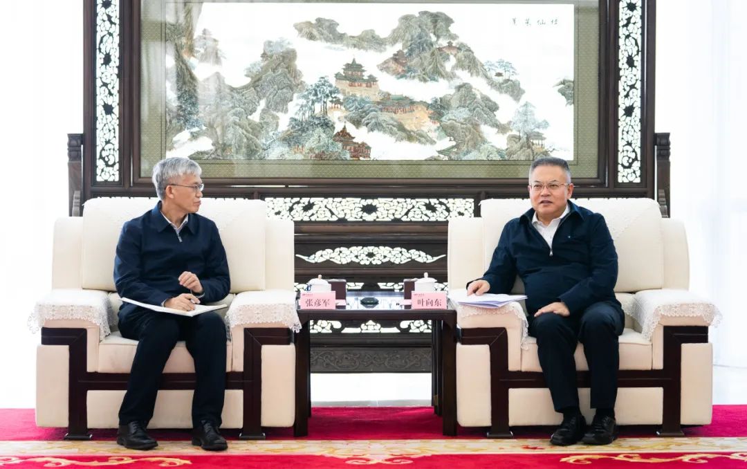 華電集團(tuán)黨組副書記、董事、總經(jīng)理葉向東會(huì)見東方電氣董事、總經(jīng)理、黨組副書記張彥軍
