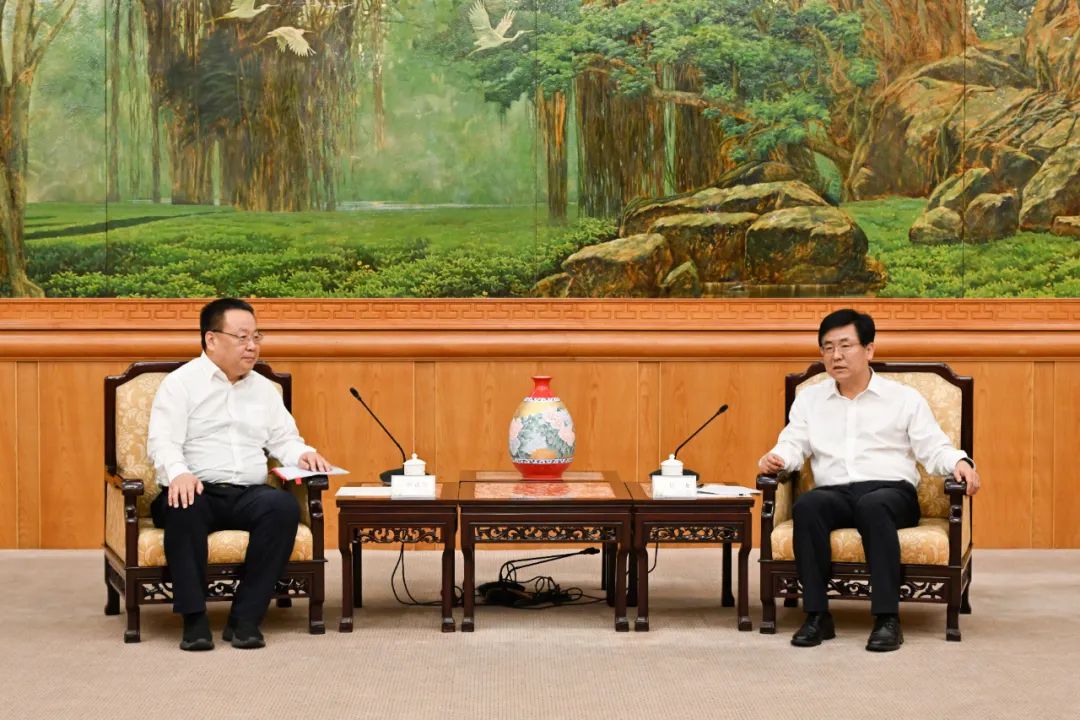 中核集團總經(jīng)理、黨組副書記申彥鋒拜會福建省委副書記、省長趙龍