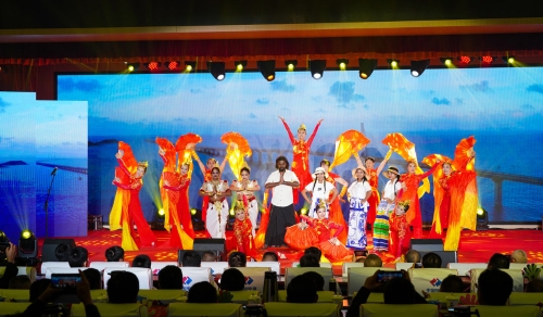 水電十四局邀請(qǐng)屬地化職工參加建局70周年慶?；顒?dòng)