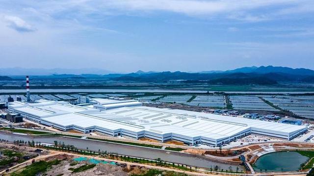 儲(chǔ)能“狂飆”，浙江這個(gè)小縣憑什么在萬(wàn)億賽道里翻盤(pán)?