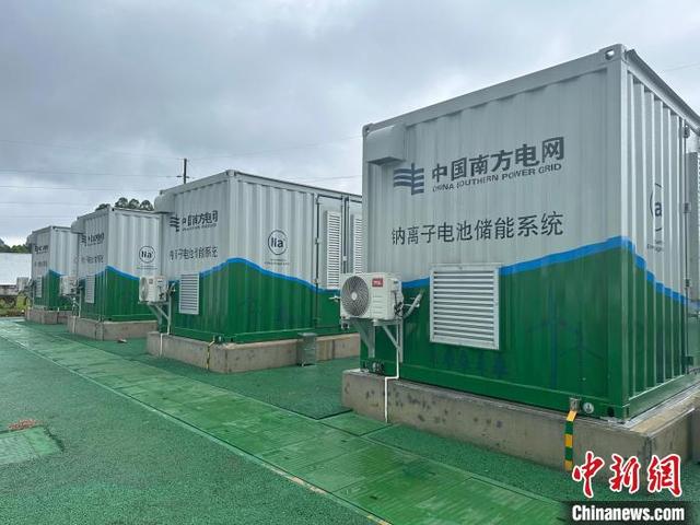 探訪廣西伏林鈉離子電池儲能電站:能量轉(zhuǎn)換效率可比鋰電高2%