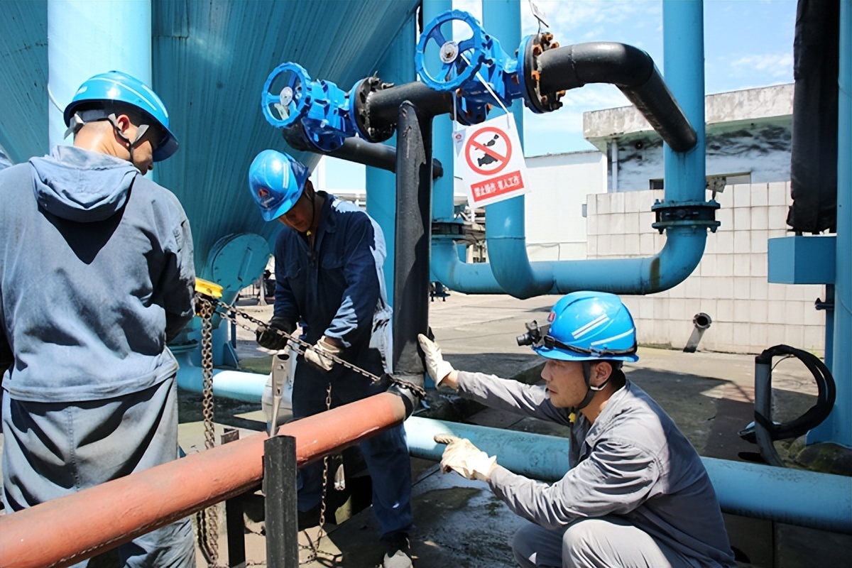 陜煤石電:迎“烤”戰(zhàn)“汛”保供電