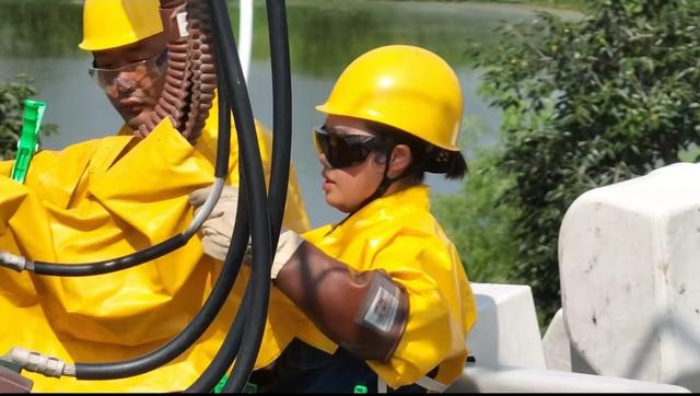 蘭婉悅:00后帶電作業(yè)的“女戰(zhàn)士”