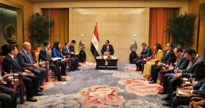 中國(guó)能建黨委書記、董事長(zhǎng)宋海良拜會(huì)埃及總理馬德布利