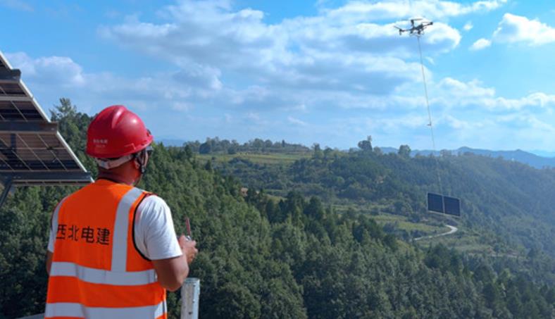 “飛”速前進(jìn)，無人機(jī)運(yùn)輸助力西北電建洛南光伏項(xiàng)目建設(shè)