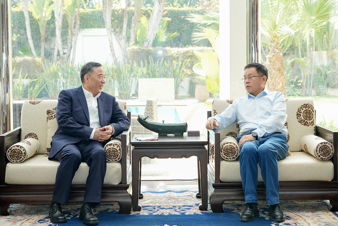 中國能建黨委書記、董事長宋海良與中國駐摩洛哥大使李昌林會談