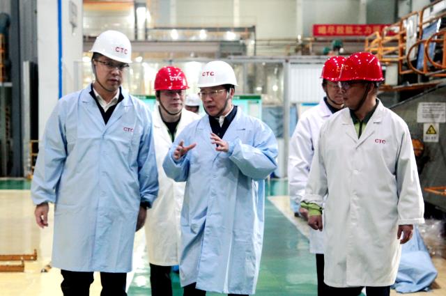 中國電氣裝備黨委書記、董事長李洪鳳赴浙江盛達、恒馳電氣、西電常變、常州東智調(diào)研