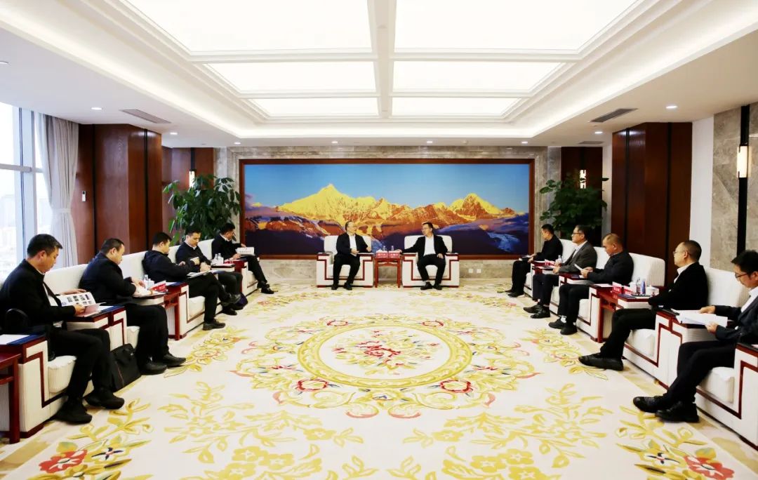 大唐云南公司黨委書記、董事長(zhǎng)王繼才與水電六局黨委書記、董事長(zhǎng)翟萬全會(huì)談