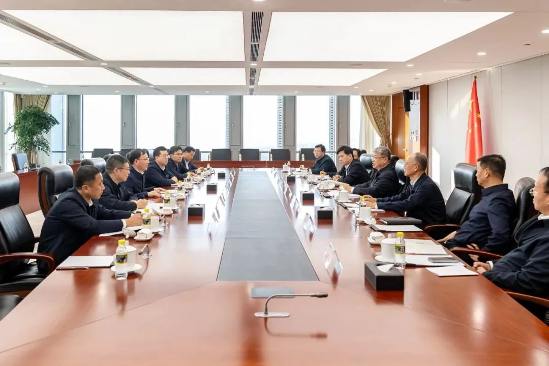 國家能源集團(tuán)黨組書記、董事長劉國躍與中國大唐黨組副書記、總經(jīng)理張傳江會談