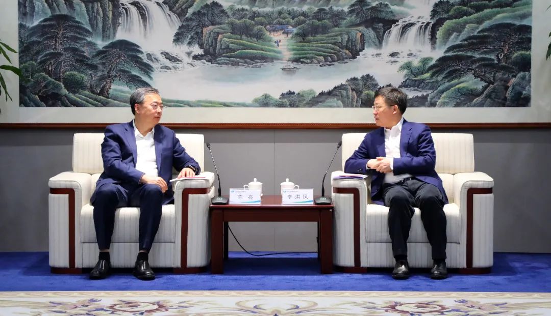 中國電氣裝備黨委書記、董事長李洪鳳會見中金