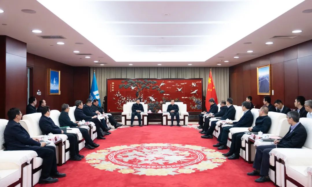 華電集團(tuán)黨組書(shū)記、董事長(zhǎng)江毅會(huì)見(jiàn)東方電氣黨組書(shū)記、董事長(zhǎng)俞培根