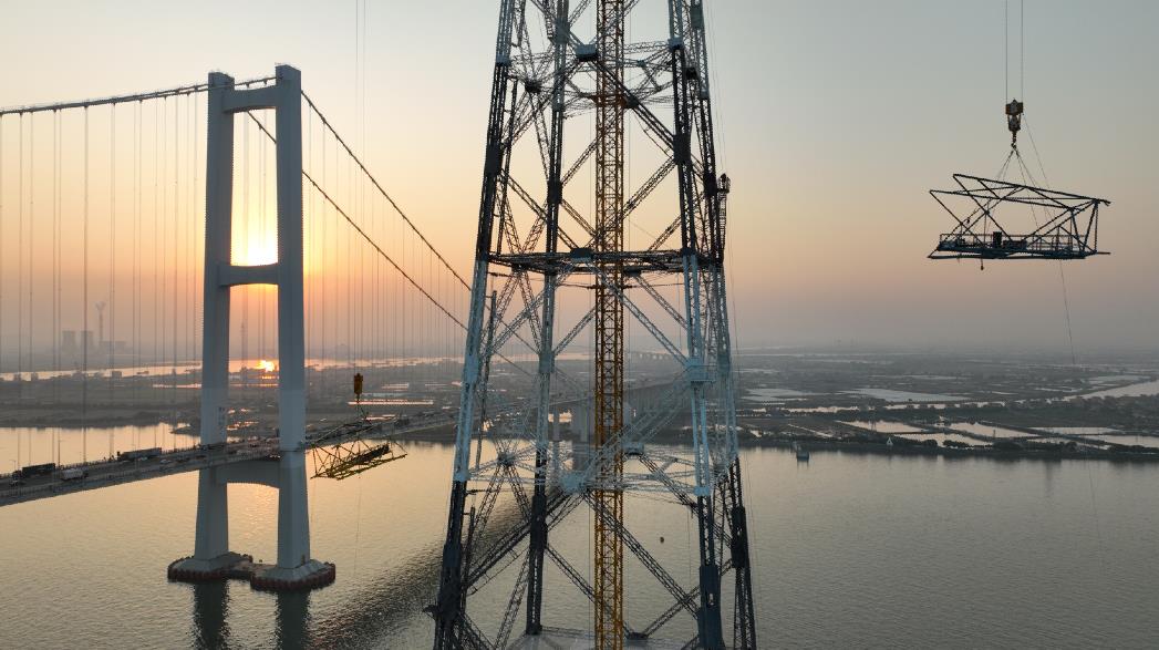 【春節(jié)我在崗】南方電網(wǎng):獅子洋上建新塔