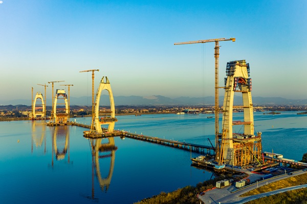 廣東交通集團按下項目建設(shè)“快進鍵” 沖刺“開門紅”