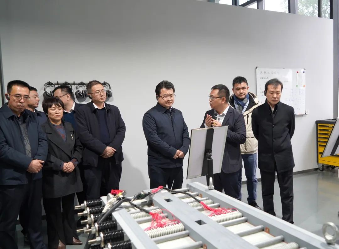 慶陽市委常委、西峰區(qū)委書記孔衛(wèi)濤一行考察寰泰儲(chǔ)能