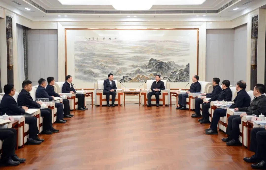 大唐集團(tuán)黨組書記呂軍、總經(jīng)理張傳江拜會(huì)遼寧省委書記郝鵬、省長(zhǎng)李樂成