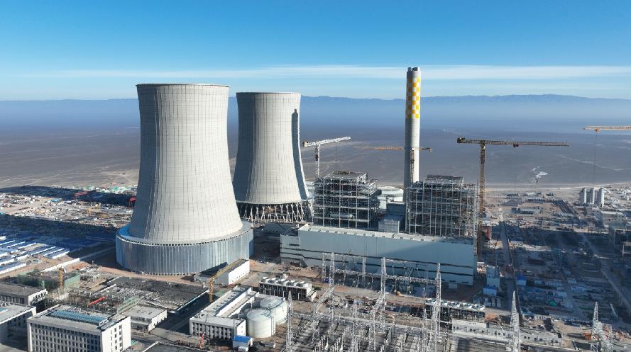 華潤電力以技術(shù)創(chuàng)新推動“疆電入渝”高效落地