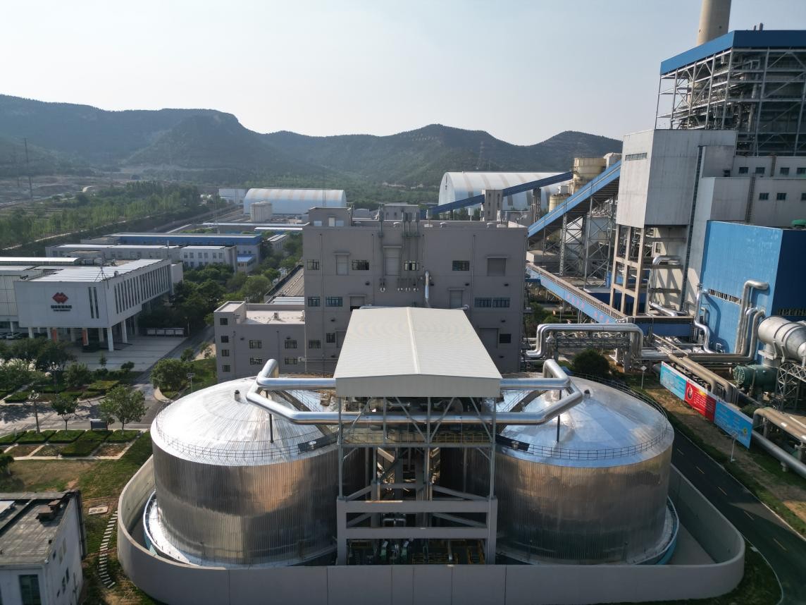 國(guó)內(nèi)首個(gè)“抽汽蓄能”熔鹽儲(chǔ)熱調(diào)峰項(xiàng)目通過(guò)驗(yàn)收