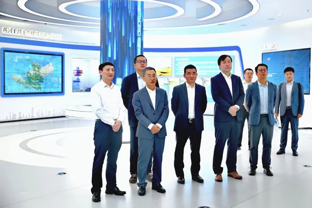 黃河公司黨委書記、董事長姚小彥會見華為董事、華為數(shù)字能源總裁侯金龍