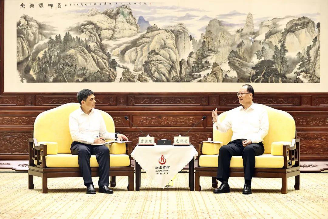 湖南省省長毛偉明與國網(wǎng)總經(jīng)理龐驍剛會談 攜手推進新型電力系統(tǒng)建設